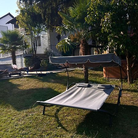 Privates Ferienhaus Mit Pool & Whirlpool Zentral In Bad Dürkheim Екстериор снимка