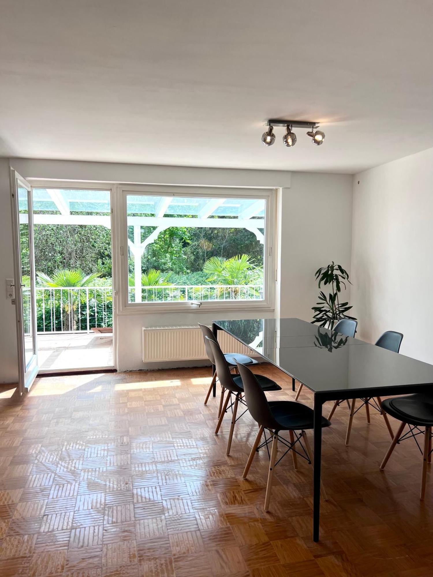 Privates Ferienhaus Mit Pool & Whirlpool Zentral In Bad Dürkheim Екстериор снимка