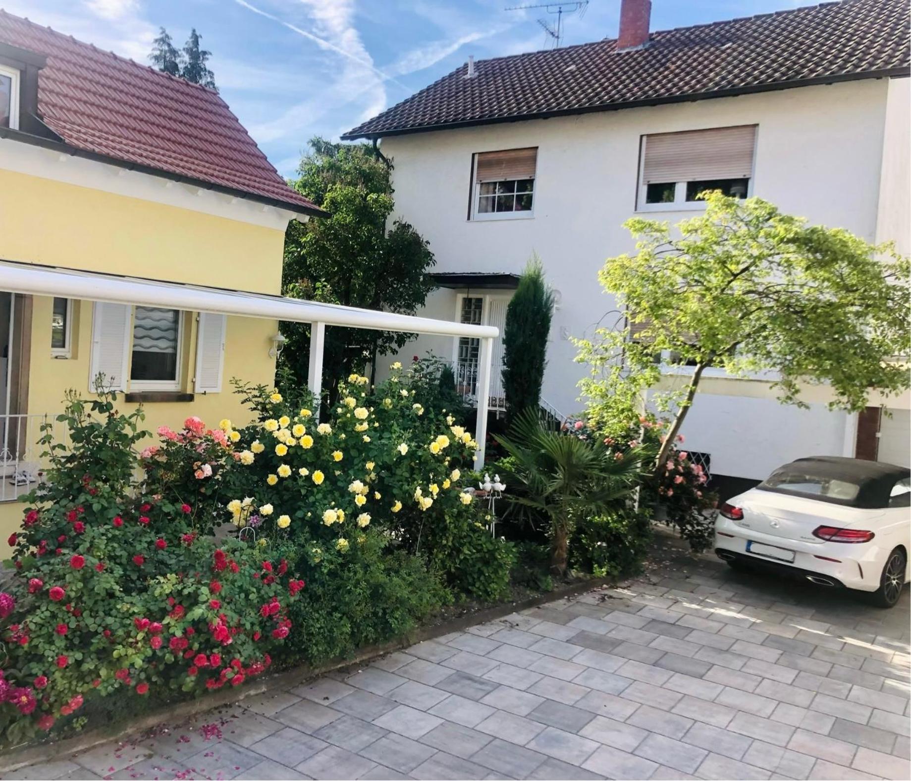 Privates Ferienhaus Mit Pool & Whirlpool Zentral In Bad Dürkheim Екстериор снимка